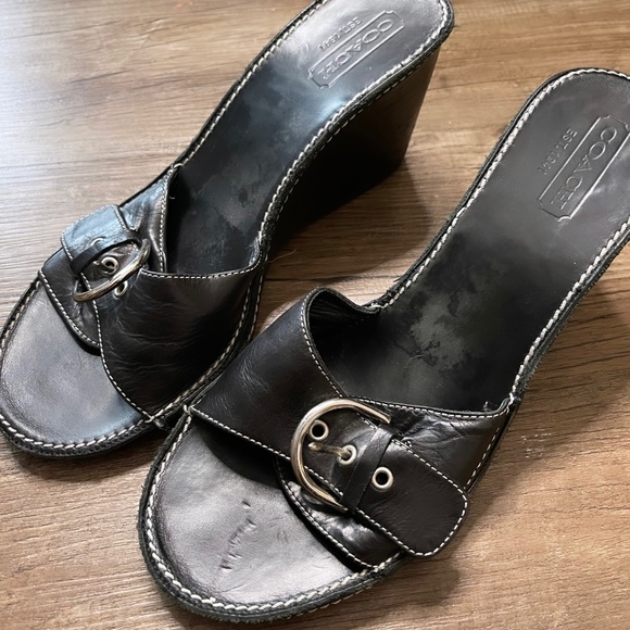 Vintage coach black wedge heels size 8.5 - Picture 1 of 3